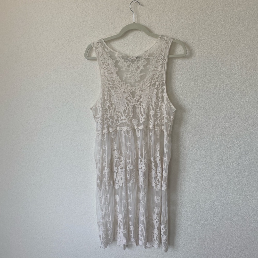Women’s coverup cream lace knee length medium-large